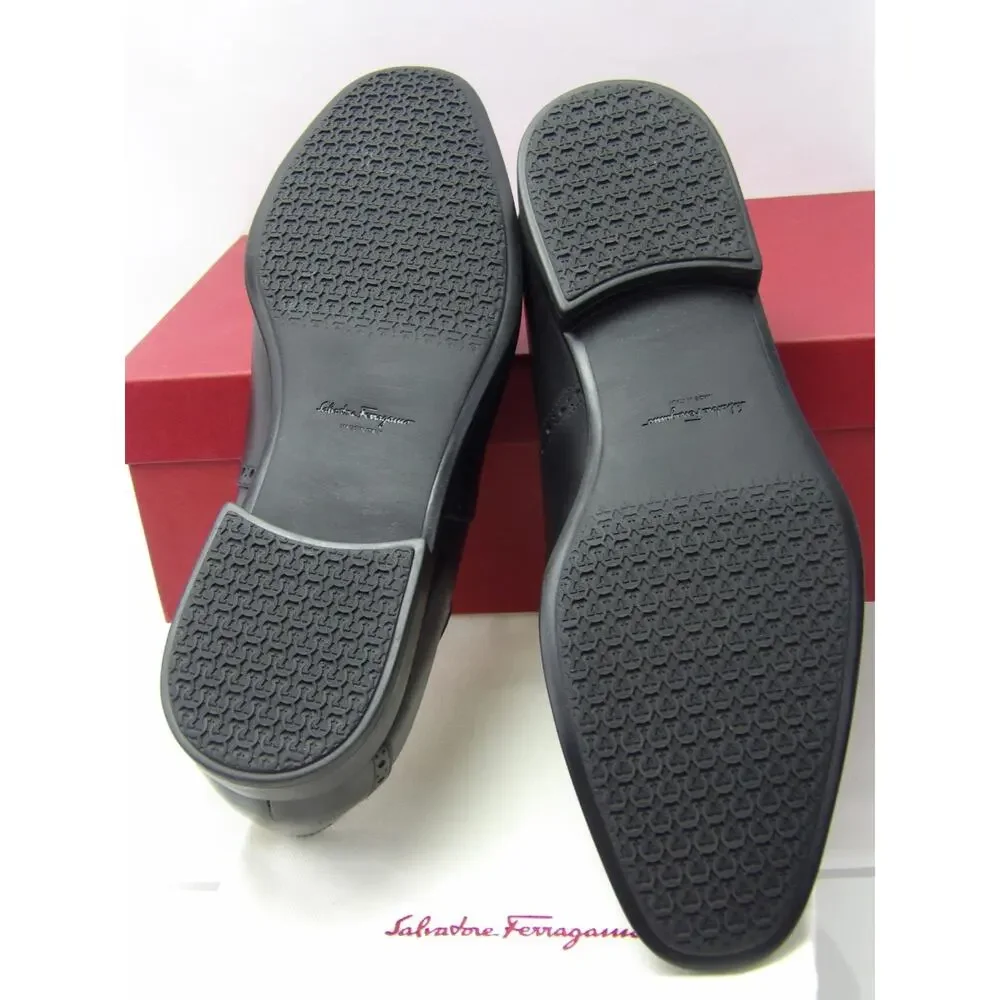 NIB SALVATORE FERRAGAMO RILEY BLACK BROGUE LEATHER LOGO OXFORDS 11 EE